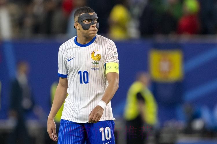 科贝:姆巴佩只会被停赛一场 犯规发生在争球权时 科贝:姆巴佩只会被停赛一场 犯规发生在争球权时