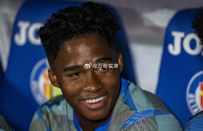 队报：里昂历时一个月说服恩德里克 球员十足信服